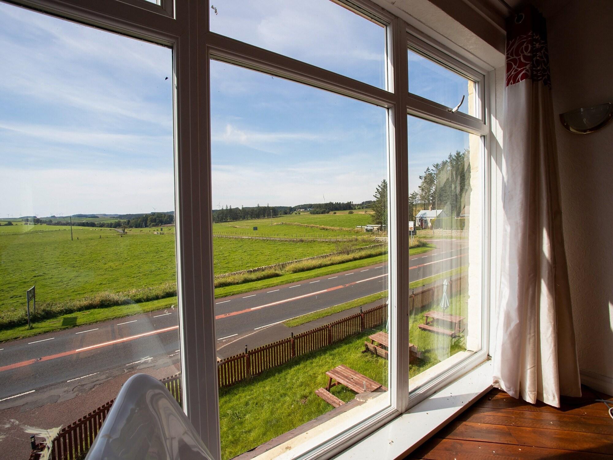Oyo Knowesgate Inn, Northumberland National Park Kirkwhelpington Exterior foto